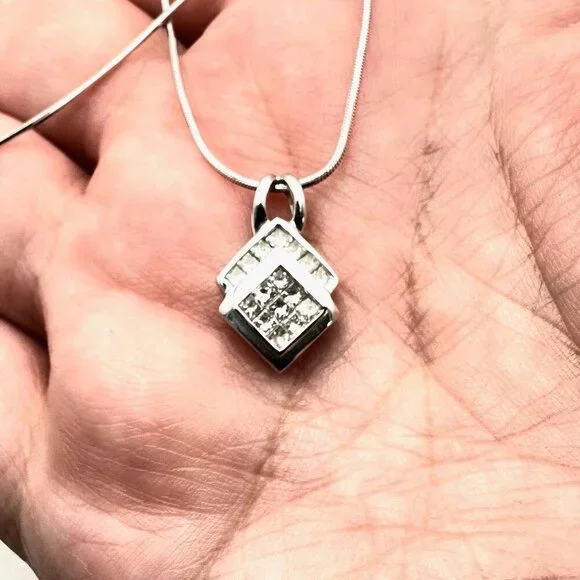 14K White Gold Womens Necklace Princess Cut Diamond Pendant - Picture 2 of 6